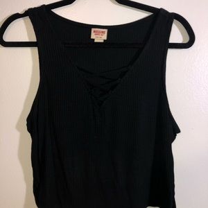 Black tank crop top